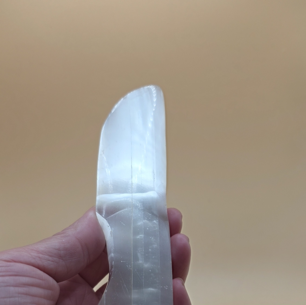 Selenite Dagger - Picture 2 of 2